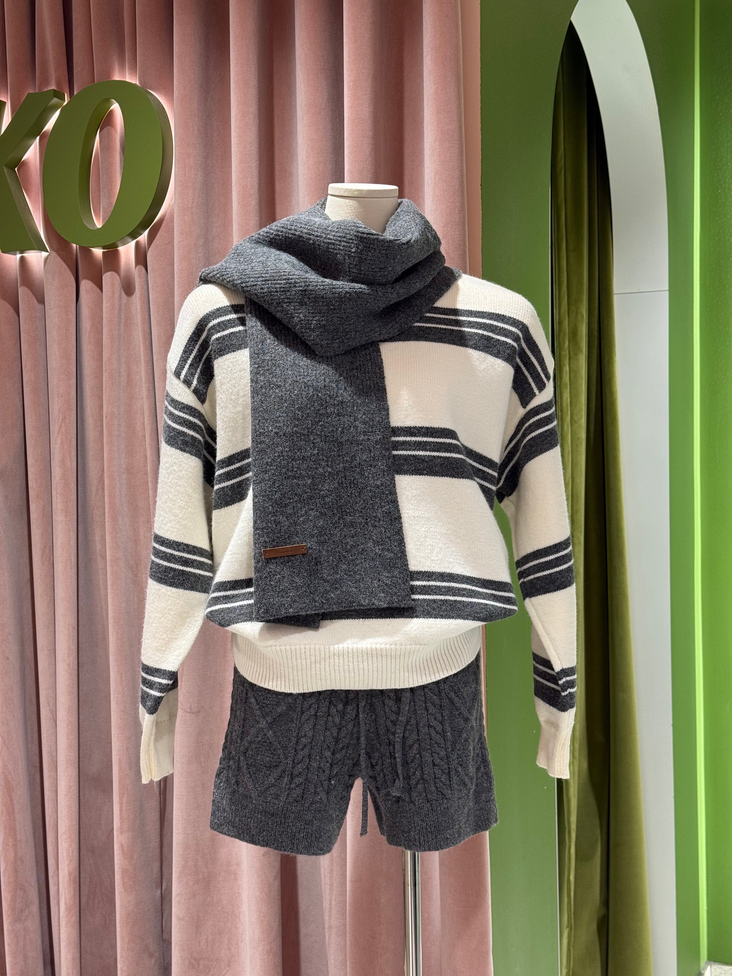 Tops – KEIKO